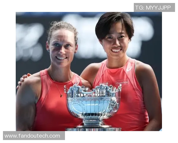 深圳网球队创新高网球配合排名再攀新峰展现团队实力与默契