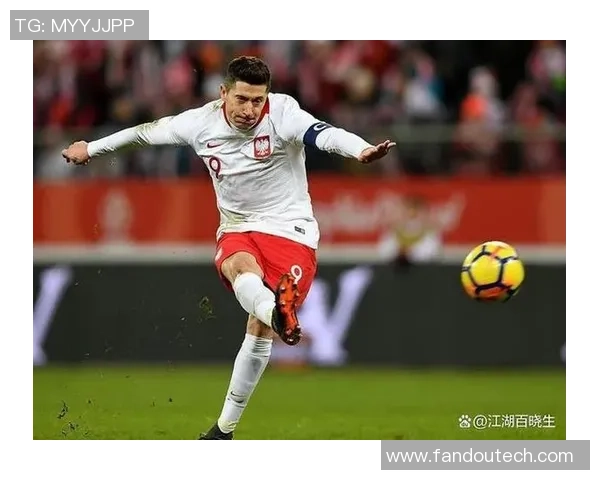 现役足球明星排行榜前30名球员的精彩表现与成就分析 现役足球明星排行榜前30名球员的精彩表现与成就分析